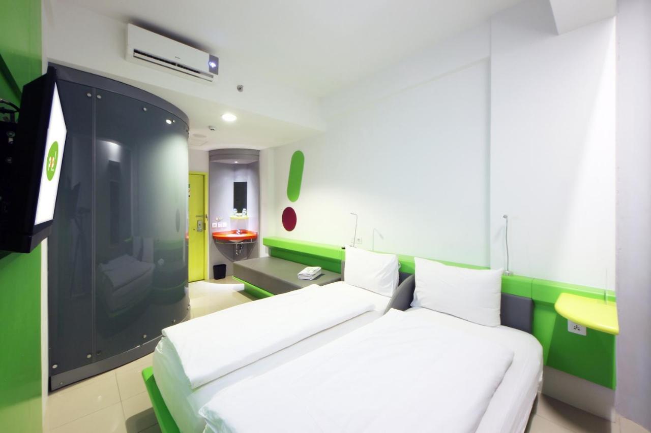 Pop! Hotel Kemang Jakarta Exterior foto